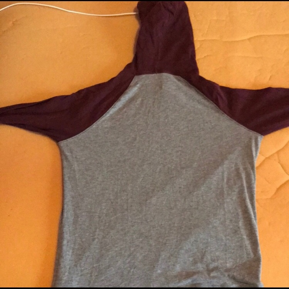 AE Sweatshirt - Picture 5 of 5
